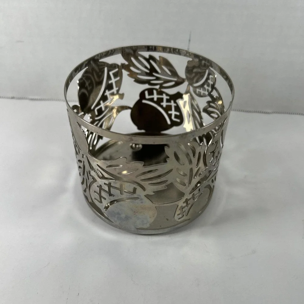 Slakin & Co 3‎ Wick Candle Acorn Silver Fall Holder